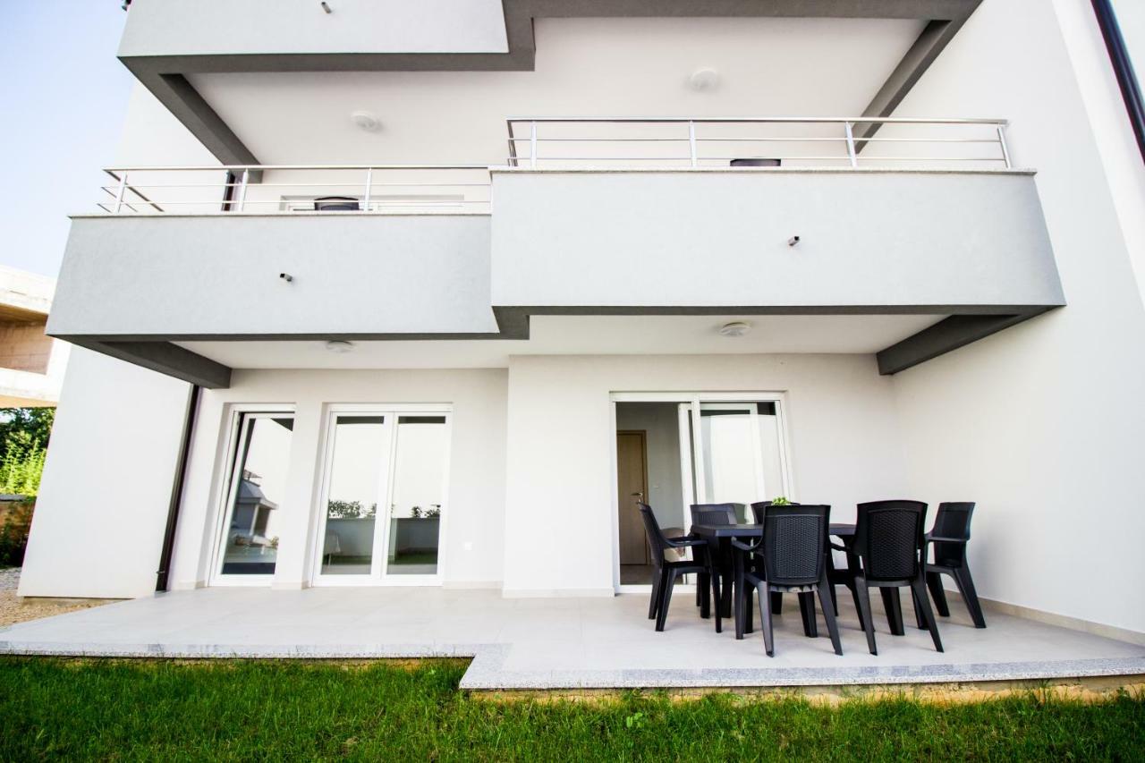 Colic Njivice Exterior foto