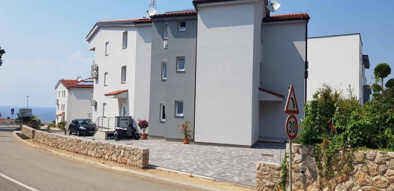Colic Njivice Exterior foto